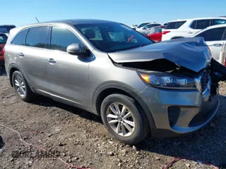 2019 Kia Sorento L with VIN 5XYPG4A34KG533606, listed as a IAAI auction lot 41358658 with 66,232 mi miles. Bid and sale history available at carsss.com. Image 1.