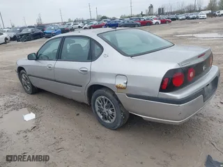 2005 Chevrolet Impala with VIN 2G1WF52E959380928, listed as a IAAI auction lot 42011945 with 196,141 mi miles. Bid and sale history available at carsss.com. Image 3.