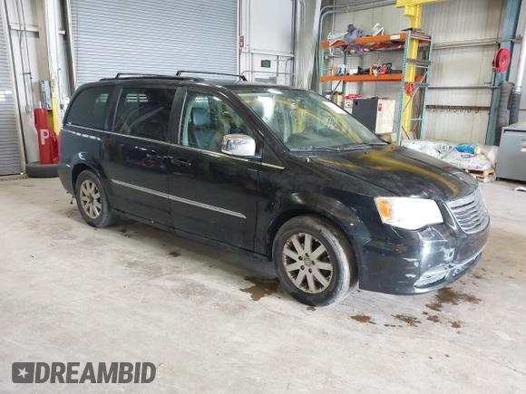 2011 Chrysler Town & Country Touring L z VIN 2A4RR8DG5BR746207, wystawiony jako IAAI lot #42375129 z przebiegiem 226 660 mil mil oraz . Historia ofert i sprzedaży dostępna na DreamBid. Obrazek 1.