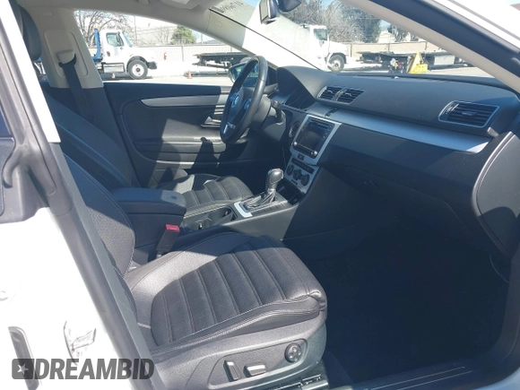 2016 Volkswagen CC Sport with VIN WVWBP7AN7GE500242, listed as a IAAI auction lot 41760893 with 42,401 mi miles. Bid and sale history available at carsss.com. Image 5.