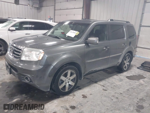 2012 Honda Pilot Touring with VIN 5FNYF4H98CB030879, listed as a IAAI auction lot 41619003 with 201,131 mi miles. Bid and sale history available at carsss.com. Image 17.