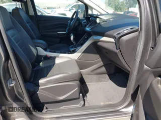 2013 Ford C-Max SEL z VIN 1FADP5CU3DL556211, wystawiony jako IAAI lot #42413793 z przebiegiem Nie podano mil oraz . Historia ofert i sprzedaży dostępna na DreamBid. Obrazek 5.