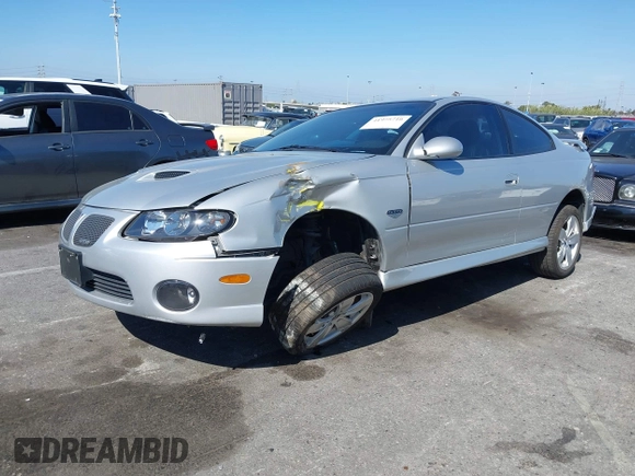 2005 Pontiac GTO with VIN 6G2VX12U05L369686, listed as a IAAI auction lot 41975716 with 64,893 mi miles. Bid and sale history available at carsss.com. Image 17.