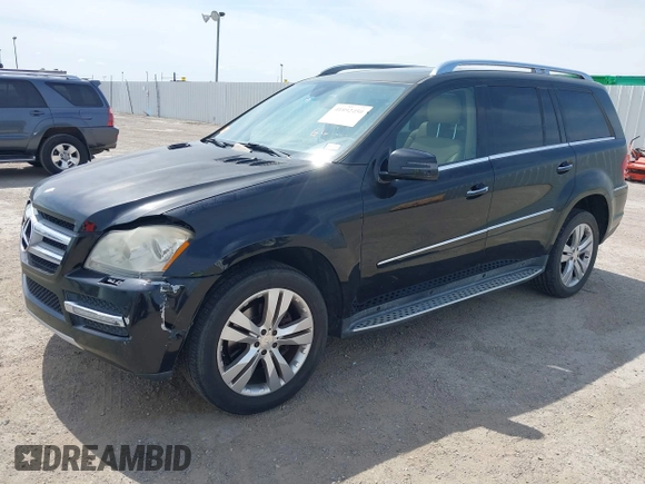 2011 Mercedes-Benz GL-Class GL 450 with VIN 4JGBF7BE9BA687478, listed as a IAAI auction lot 41892450 with 238,331 mi miles. Bid and sale history available at carsss.com. Image 2.