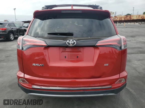 2017 Toyota RAV4 SE z VIN JTMNFREV7HJ130442, wystawiony jako Copart lot #62579955 z przebiegiem 117 519 mil mil oraz Szkoda całkowita • Salvage title. Historia ofert i sprzedaży dostępna na DreamBid. Obrazek 6.