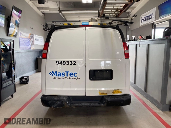 2017 Chevrolet Express Cargo with VIN 1GCWGAFF7H1324799, listed as a IAAI auction lot 42886617 with 214,293 mi miles and . Bid and sale history available at DreamBid. Image 10.