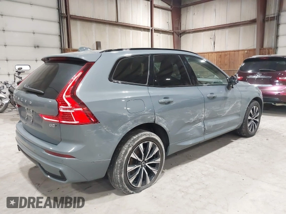 2023 Volvo XC60 Plus Dark Theme with VIN YV4L12RW7P1253928, listed as a IAAI auction lot 41995098 with 36,211 mi miles. Bid and sale history available at carsss.com. Image 18.