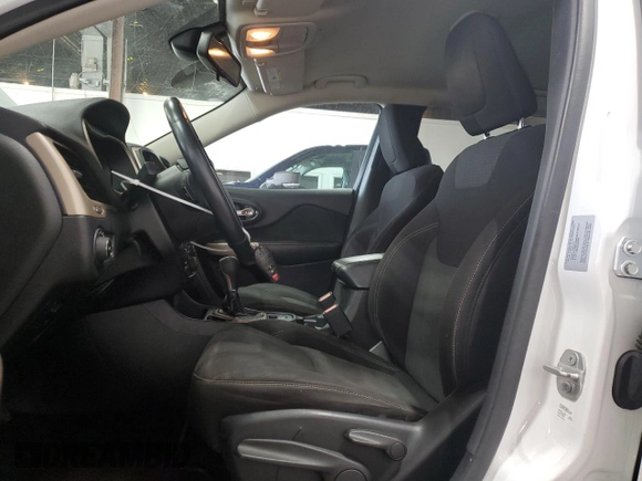 2017 Jeep Cherokee Latitude with VIN 1C4PJLCB9HD233423, listed as a Copart auction lot 53133315 with 113,150 mi miles and Salvage Title. Bid and sale history available at carsss.com. Image 7.