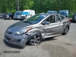 2013 Hyundai Elantra GLS z VIN 5NPDH4AE2DH355577, wystawiony jako Copart lot #57498935 z przebiegiem 256 778 mil mil oraz Szkoda całkowita • Salvage title. Historia ofert i sprzedaży dostępna na DreamBid. Obrazek 1.