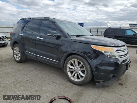 2011 Ford Explorer XLT with VIN 1FMHK7D88BGA11887, listed as a Copart auction lot 47232005 with 204,939 mi miles and Salvage Title. Bid and sale history available at carsss.com. Image 4.