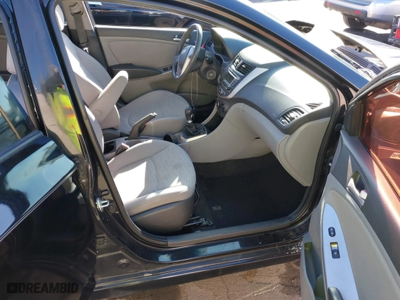 2017 Hyundai Accent SE with VIN KMHCT4AE3HU352236, listed as a IAAI auction lot 41823289 with 52,203 mi miles. Bid and sale history available at carsss.com. Image 5.
