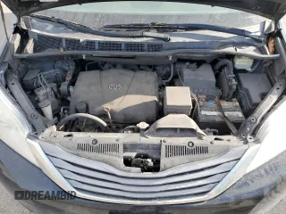 2017 Toyota Sienna XLE с VIN 5TDDZ3DC8HS153859, выставлен на аукционе Copart как лот 41522545 с пробегом 288 439 миль миль и Чистый • Clean title. История ставок и продаж доступна на DreamBid. Изображение 12.