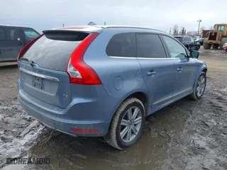 2017 Volvo XC60 Inscription with VIN YV440MRU6H2170911, listed as a IAAI auction lot 42096989 with 78,818 mi miles. Bid and sale history available at carsss.com. Image 4.