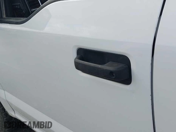 2016 Ford F-150 XLT with VIN 1FTEW1C80GFC31435, listed as a IAAI auction lot 42844682 with 241,580 mi miles and . Bid and sale history available at DreamBid. Image 4.