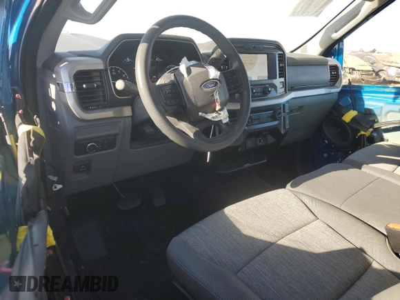 2021 Ford F-150 XL with VIN 1FTMF1EB4MKF07459, listed as a Copart auction lot 84900714 with 43,819 mi miles and Salvage title. Bid and sale history available at DreamBid. Image 8.