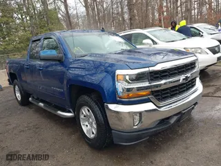 2018 Chevrolet Silverado 1500 LT with VIN 1GCVKREC7JZ123413, listed as a IAAI auction lot 41455735 with 75,541 mi miles. Bid and sale history available at carsss.com. Image 1.