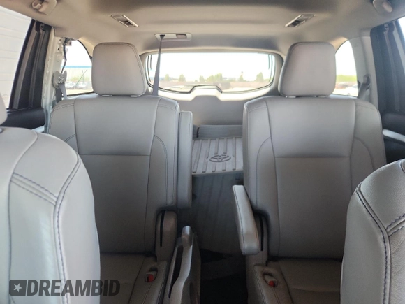 2018 Toyota Highlander SE z VIN 5TDJZRFH2JS550407, wystawiony jako Copart lot #61050545 z przebiegiem 71 711 mil mil oraz Szkoda całkowita • Salvage title. Historia ofert i sprzedaży dostępna na DreamBid. Obrazek 10.