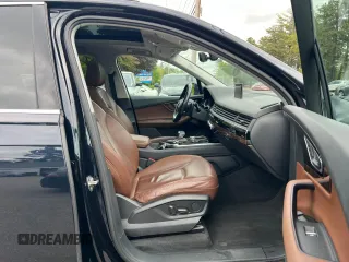 2017 Audi Q7 Premium Plus with VIN WA1LAAF75HD036771, listed as a Copart auction lot 57857695 with 147,461 mi miles and Clean title. Bid and sale history available at DreamBid. Image 5.