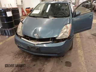 2006 Toyota Prius with VIN JTDKB20U463129691, listed as a IAAI auction lot 40922316 with 301,945 mi miles. Bid and sale history available at carsss.com. Image 6.