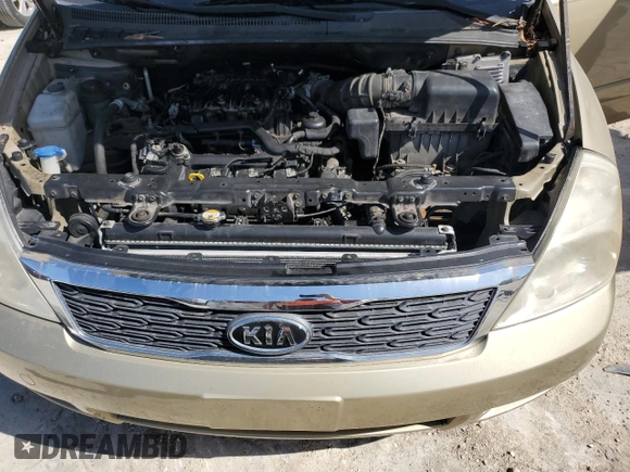 2011 Kia Sedona LX with VIN KNDMG4C7XB6389341, listed as a Copart auction lot 52114875 with 213,916 mi miles and Clean Title. Bid and sale history available at carsss.com. Image 12.
