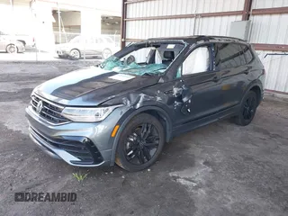 2022 Volkswagen Tiguan SE R-Line Black с VIN 3VVCB7AXXNM091425, выставлен на аукционе IAAI как лот 42515543 с пробегом 40 771 миль миль и . История ставок и продаж доступна на DreamBid. Изображение 2.
