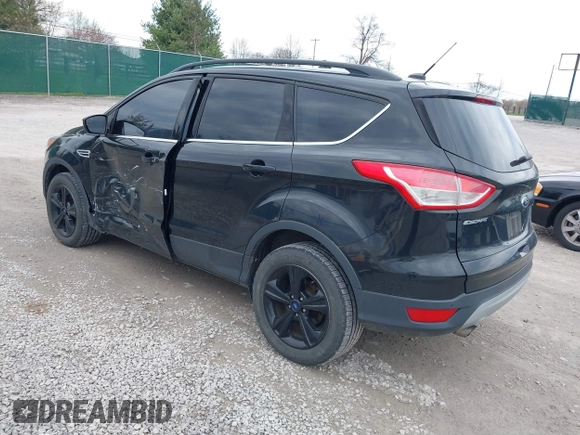 2015 Ford Escape SE with VIN 1FMCU9GX8FUC41438, listed as a IAAI auction lot 41869587 with 109,728 mi miles. Bid and sale history available at carsss.com. Image 3.
