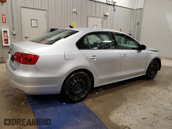 2014 Volkswagen Jetta SE with VIN 3VWD17AJ4EM241530, listed as a Copart auction lot 49156095 with 93,964 mi miles and Clean title. Bid and sale history available at DreamBid. Image 3.