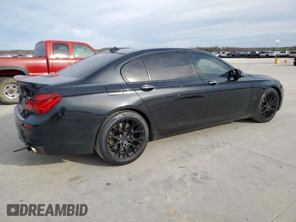 2015 BMW 7 Series 750Li xDrive z VIN WBAYF8C54FD654540, wystawiony jako Copart lot #49346035 z przebiegiem 98 336 mil mil oraz Szkoda całkowita • Salvage title. Historia ofert i sprzedaży dostępna na DreamBid. Obrazek 3.