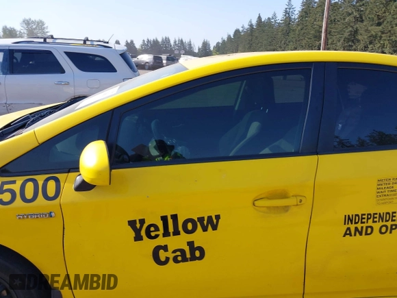 2013 Toyota Prius One with VIN JTDKN3DU1D5596253, listed as a IAAI auction lot 42118611 with 347,478 mi miles and . Bid and sale history available at DreamBid. Image 15.