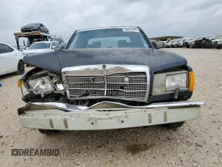 1987 Mercedes-Benz 560 with VIN WDBCA39DXHA343601, listed as a Copart auction lot 53922265 with 263,600 mi miles and Clean Title. Bid and sale history available at DreamBid. Image 5.