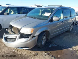 2014 Chrysler Town & Country Touring with VIN 2C4RC1BG9ER342865, listed as a IAAI auction lot 41328316 with 163,312 mi miles. Bid and sale history available at carsss.com. Image 2.