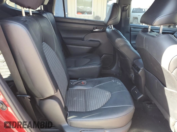 2021 Toyota Highlander XSE z VIN 5TDLZRBH6MS076478, wystawiony jako Copart lot #49897455 z przebiegiem 102 439 mil mil oraz Szkoda całkowita • Salvage title. Historia ofert i sprzedaży dostępna na DreamBid. Obrazek 12.