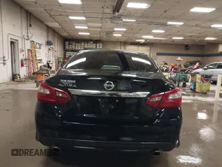 2018 Nissan Altima SV with VIN 1N4AL3AP0JC271008, listed as a IAAI auction lot 41343264 with 96,198 mi miles and . Bid and sale history available at carsss.com. Image 17.