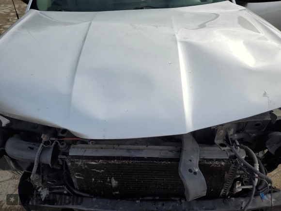 2004 Saturn VUE with VIN 5GZCZ23D74S838225, listed as a Copart auction lot 87077354 with 178,491 mi miles and Salvage Title. Bid and sale history available at DreamBid. Image 13.
