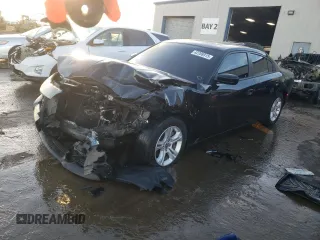 2019 Dodge Charger SXT z VIN 2C3CDXBGXKH725547, wystawiony jako Copart lot #42208915 z przebiegiem 93 723 mil mil oraz Szkoda całkowita • Salvage title. Historia ofert i sprzedaży dostępna na DreamBid. Obrazek 1.