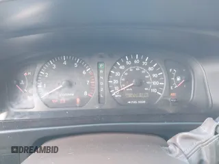 1998 Toyota Sienna LE z VIN 4T3ZF13C4WU011721, wystawiony jako IAAI lot #41989188 z przebiegiem 208 186 mil mil oraz . Historia ofert i sprzedaży dostępna na DreamBid. Obrazek 7.