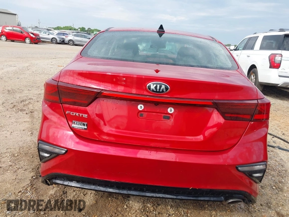 2019 Kia Forte LXS z VIN 3KPF24AD2KE072499, wystawiony jako IAAI lot #42172434 z przebiegiem 111 881 mil mil oraz . Historia ofert i sprzedaży dostępna na DreamBid. Obrazek 16.