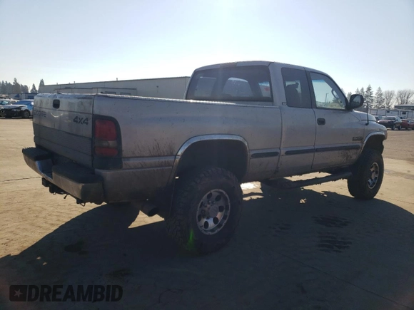1998 Dodge Ram 2500 with VIN 3B7KF22D8WG102282, listed as a Copart auction lot 42704465 with 266,345 mi miles and Salvage Title. Bid and sale history available at carsss.com. Image 3.