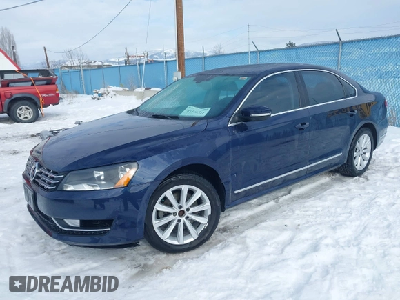2013 Volkswagen Passat SEL Premium z VIN 1VWCP7A32DC089517, wystawiony jako IAAI lot #41546511 z przebiegiem 149 067 mil mil oraz . Historia ofert i sprzedaży dostępna na DreamBid. Obrazek 17.