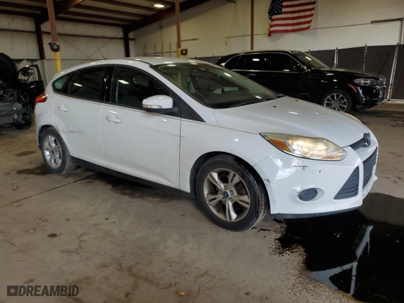 2013 Ford Focus SE with VIN 1FADP3K26DL165056, listed as a Copart auction lot 53264385 with 118,988 mi miles and Salvage Title. Bid and sale history available at carsss.com. Image 4.
