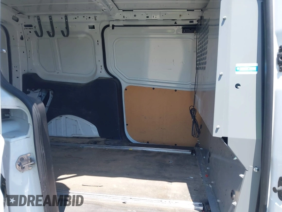2014 Ford Transit Connect XLT z VIN NM0LS7F76E1169068, wystawiony jako IAAI lot #42478485 z przebiegiem 199 827 mil mil oraz . Historia ofert i sprzedaży dostępna na DreamBid. Obrazek 8.