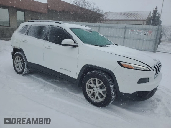 2015 Jeep Cherokee Latitude z VIN 1C4PJMCB0FW622507, wystawiony jako Copart lot #88493245 z przebiegiem 122 411 mil mil oraz Nie do naprawy • Non repairable. Historia ofert i sprzedaży dostępna na DreamBid. Obrazek 4.