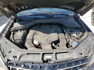 2015 Mercedes-Benz M 400 with VIN 4JGDA5GB7FA502618, listed as a Copart auction lot 49651335 with 141,495 mi miles and Clean Title. Bid and sale history available at DreamBid. Image 12.