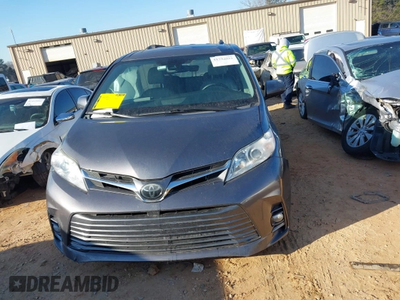 2019 Toyota Sienna XLE Auto Access Seat with VIN 5TDYZ3DC4KS971453, listed as a IAAI auction lot 41394821 with 93,308 mi miles. Bid and sale history available at carsss.com. Image 12.