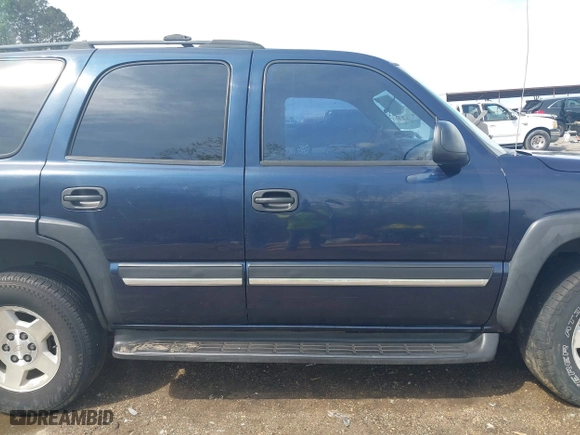 2004 Chevrolet Tahoe LT with VIN 1GNEC13Z84R209220, listed as a IAAI auction lot 41867643 with 385,229 mi miles. Bid and sale history available at carsss.com. Image 12.