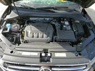 2022 Volkswagen Tiguan SE with VIN 3VV2B7AX4NM038358, listed as a Copart auction lot 84065135 with 33,033 mi miles and Salvage title. Bid and sale history available at DreamBid. Image 16.