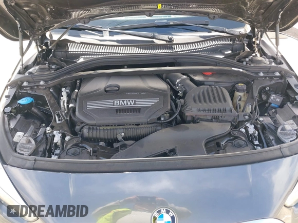 2021 BMW 2 Series 228i xDrive z VIN WBA73AK01M7G52079, wystawiony jako IAAI lot #41633040 z przebiegiem 41 108 mil mil oraz . Historia ofert i sprzedaży dostępna na DreamBid. Obrazek 10.