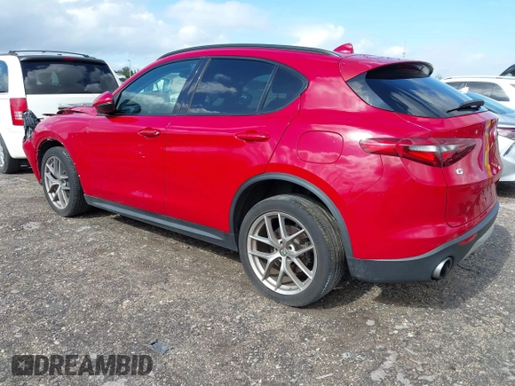 2018 Alfa Romeo Stelvio Sport z VIN ZASFAKPN0J7B61761, wystawiony jako IAAI lot #41144776 z przebiegiem 34 314 mil mil oraz . Historia ofert i sprzedaży dostępna na DreamBid. Obrazek 3.
