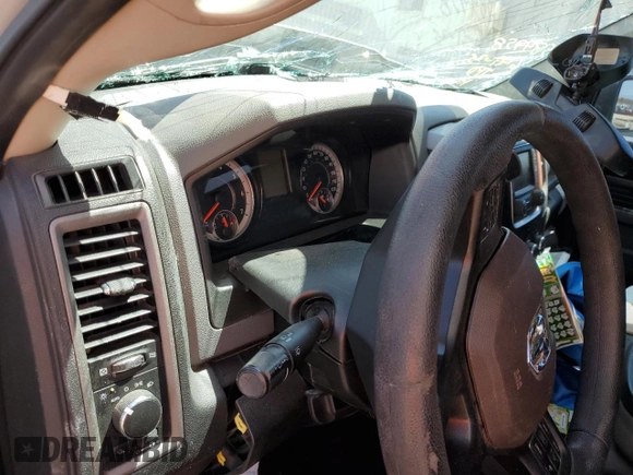 2016 Ram 1500 Tradesman z VIN 1C6RR6FG9GS414792, wystawiony jako Copart lot #60940535 z przebiegiem Nie podano mil oraz Szkoda całkowita • Salvage title. Historia ofert i sprzedaży dostępna na DreamBid. Obrazek 9.