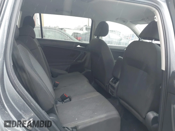 2020 Volkswagen Tiguan S z VIN 3VV1B7AX7LM129259, wystawiony jako IAAI lot #41806178 z przebiegiem 48 953 mil mil oraz . Historia ofert i sprzedaży dostępna na DreamBid. Obrazek 8.